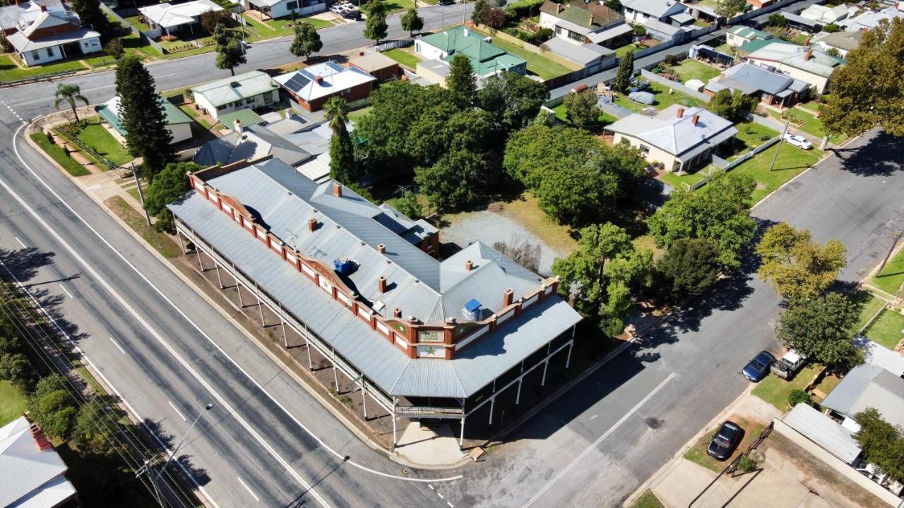 Historic Star Lodge And Station Masters House Narrandera Extérieur photo