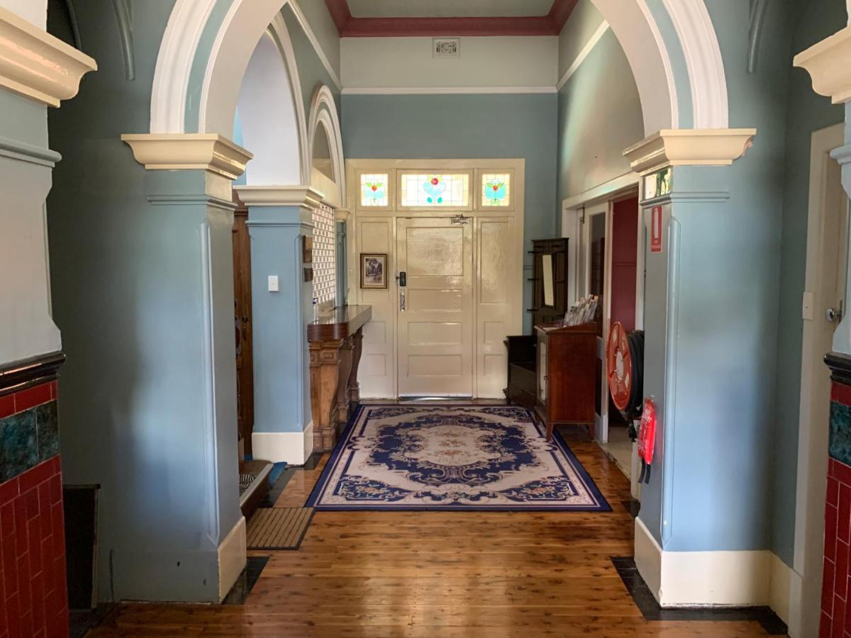 Historic Star Lodge And Station Masters House Narrandera Extérieur photo