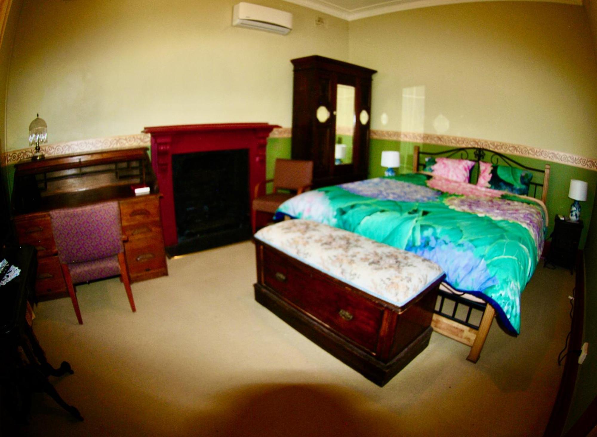 Historic Star Lodge And Station Masters House Narrandera Extérieur photo
