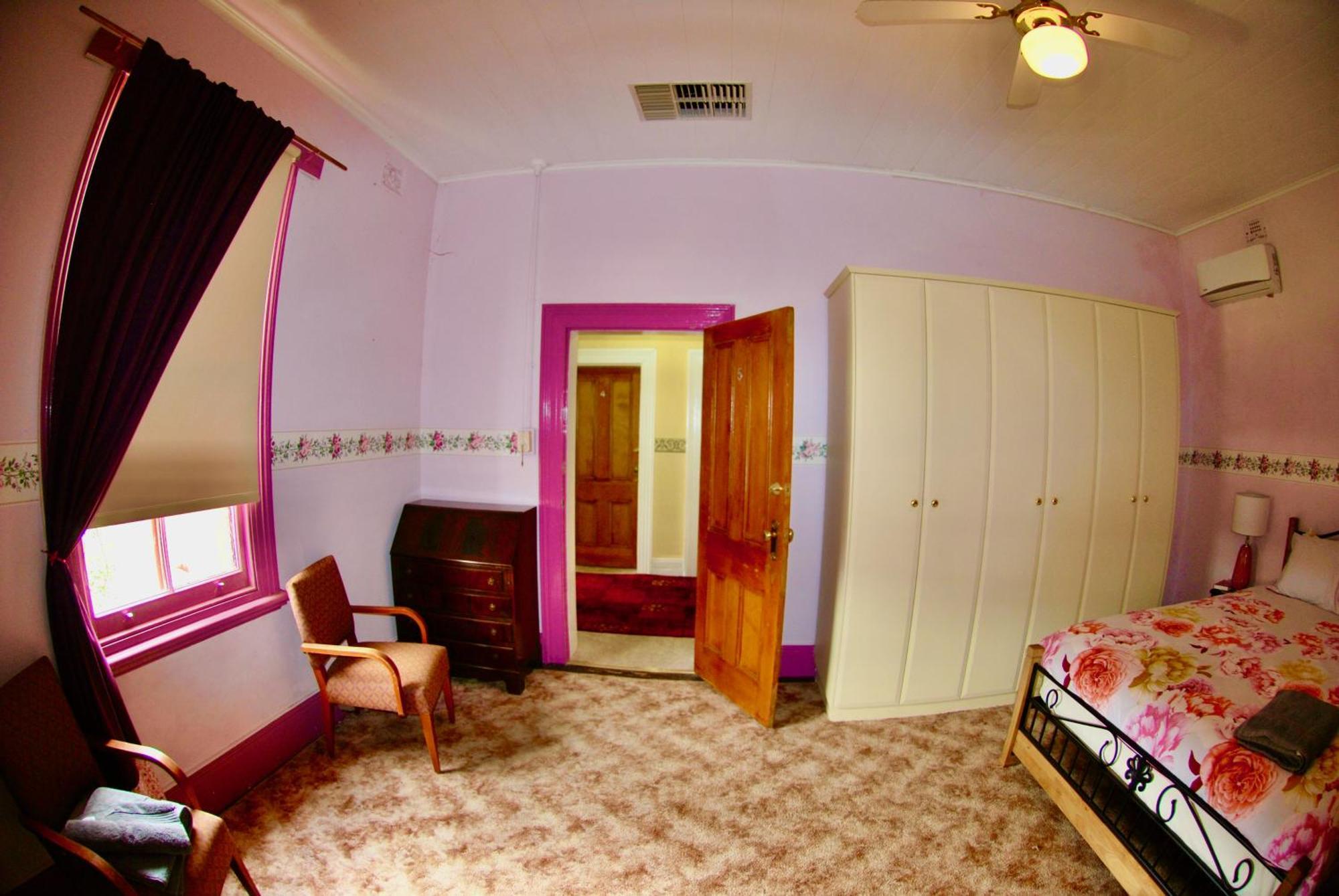 Historic Star Lodge And Station Masters House Narrandera Chambre photo